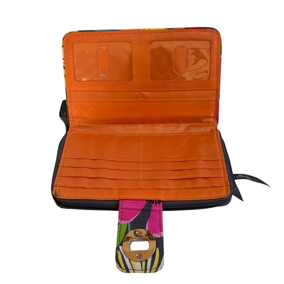 Vera Bradley Quilted Floral Mult Compartment Zipper Wallet - Picture 7 of 11